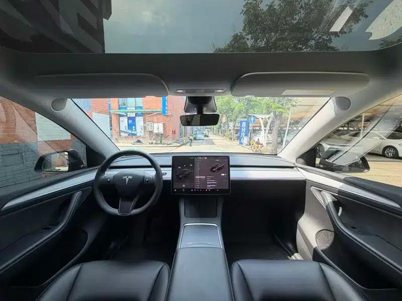 Model Y 2023 Rear-Wheel Drive — миниатюра 7