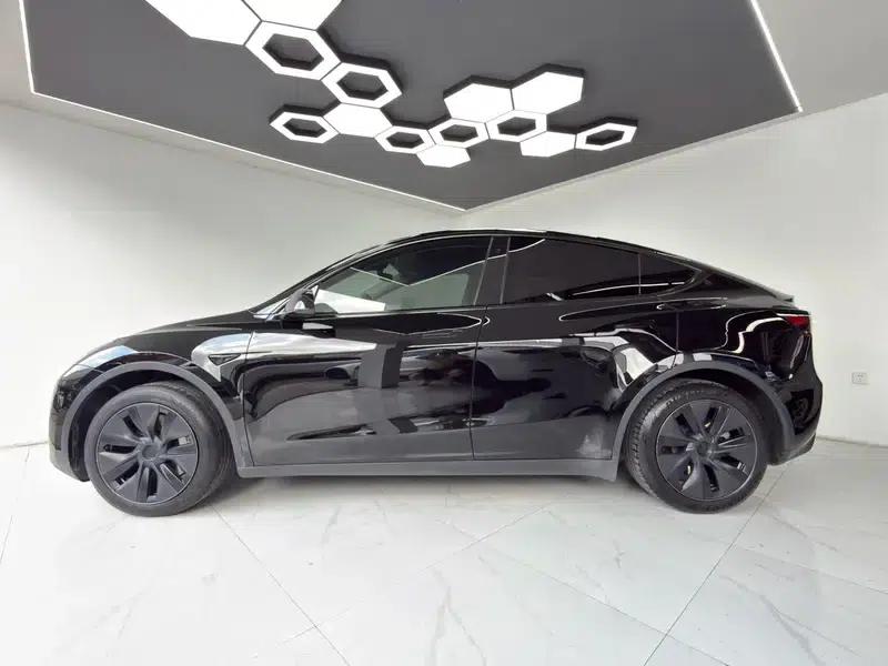Model Y 2023 Rear-Wheel Drive — миниатюра 3