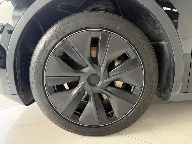 Model Y 2023 Rear-Wheel Drive — миниатюра 7