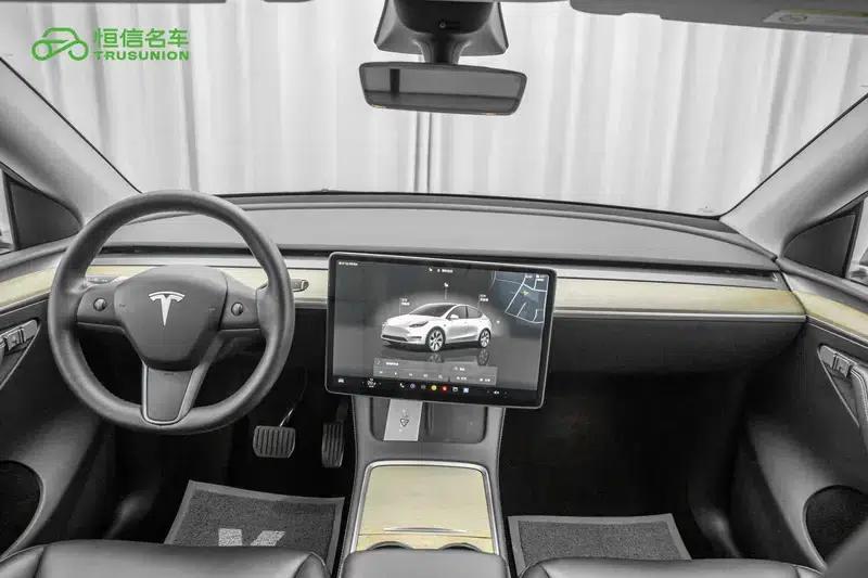 Model Y 2022 Rear-Wheel Drive — миниатюра 18