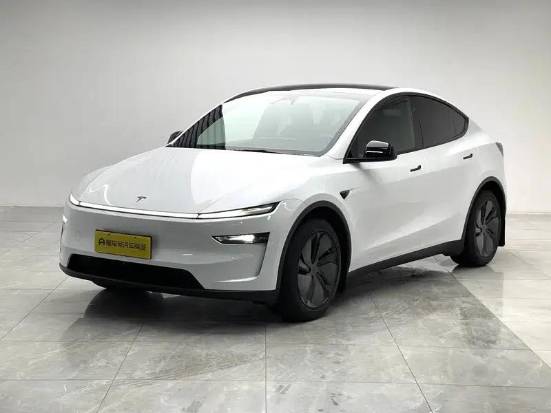Model Y 2026 Rear-Wheel Drive — миниатюра 1