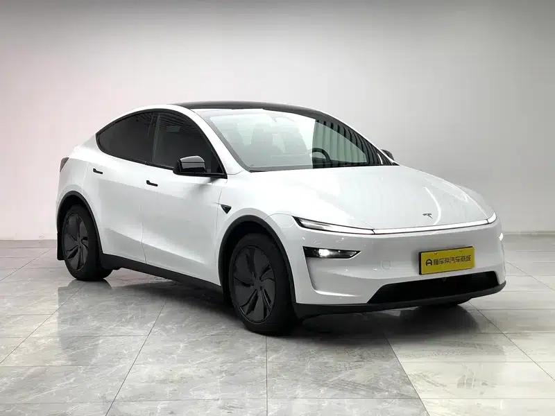 Model Y 2026 Rear-Wheel Drive — миниатюра 3