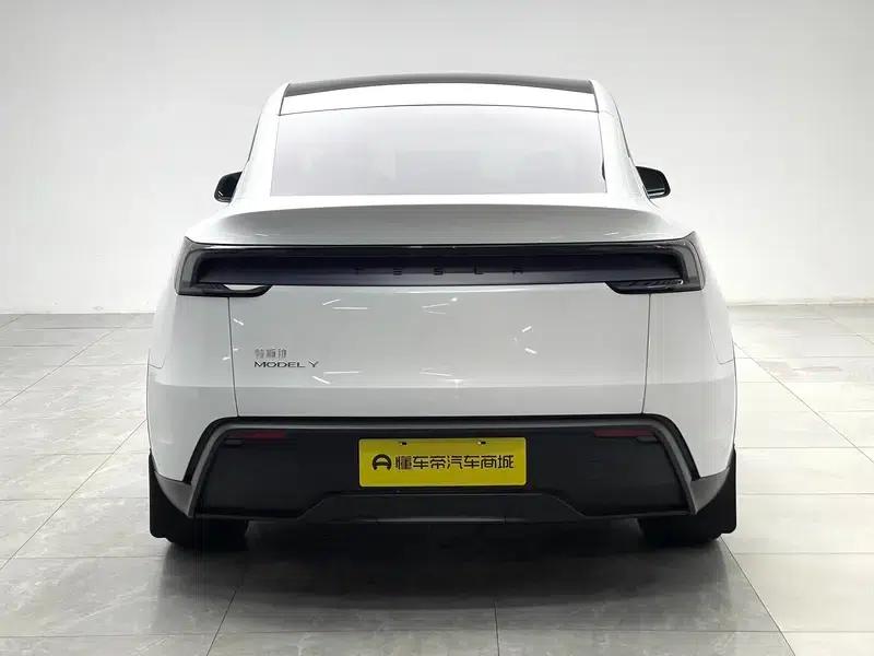 Model Y 2026 Rear-Wheel Drive — миниатюра 6