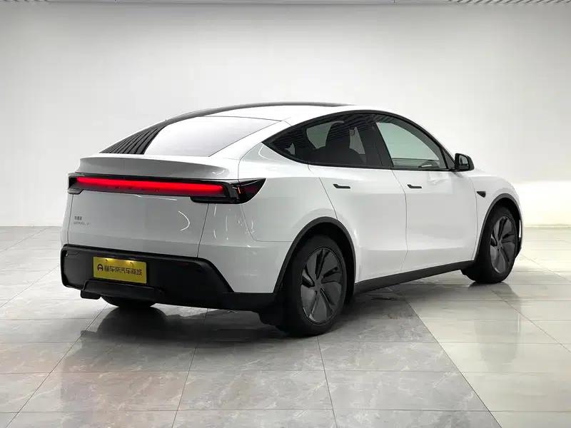 Model Y 2026 Rear-Wheel Drive — миниатюра 7