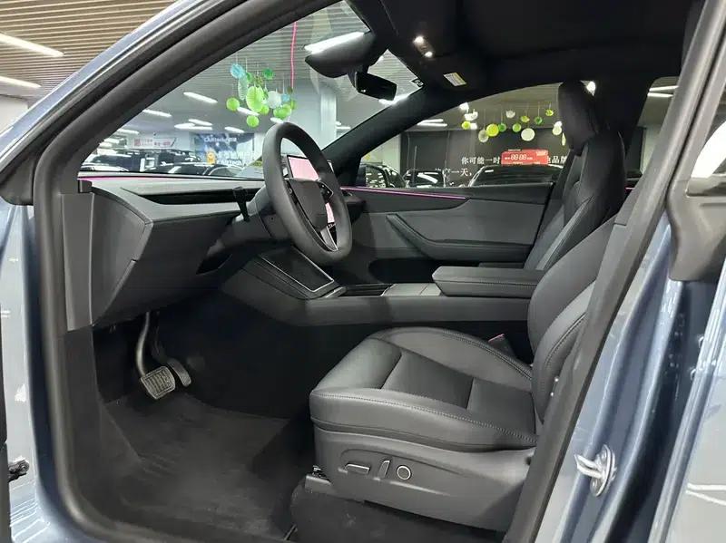 Model Y 2026 Long Range Rear-Wheel Drive — миниатюра 7