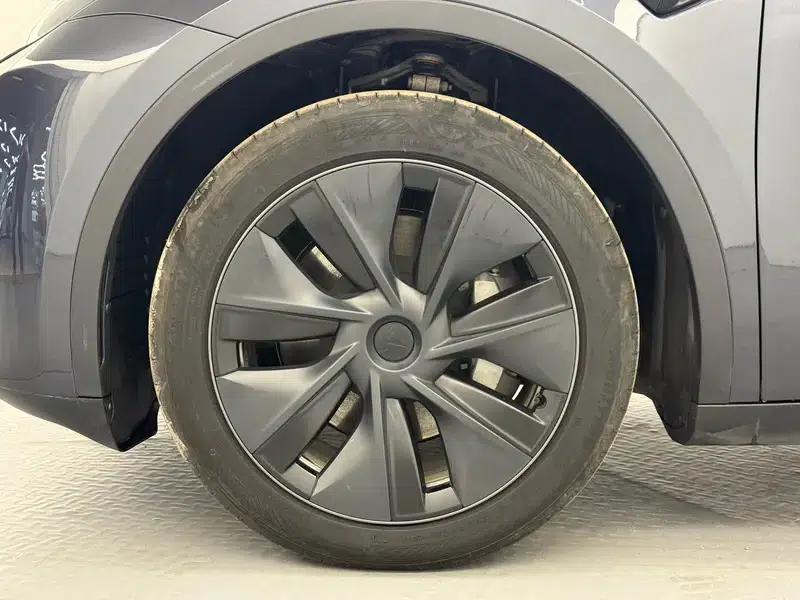 Model Y 2024 Rear-Wheel Drive — миниатюра 6