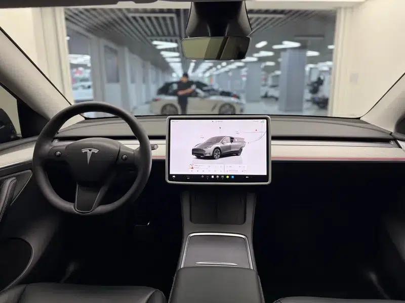 Model Y 2024 Rear-Wheel Drive — миниатюра 7