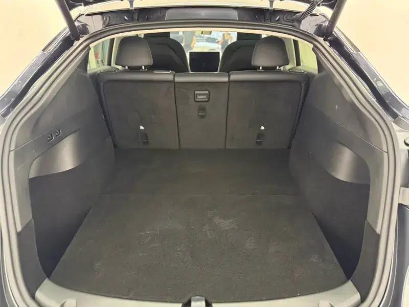 Model Y 2024 Rear-Wheel Drive — миниатюра 10