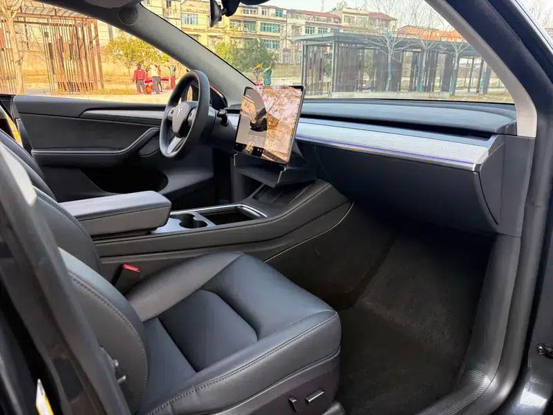 Model Y 2024 Rear-Wheel Drive — миниатюра 8