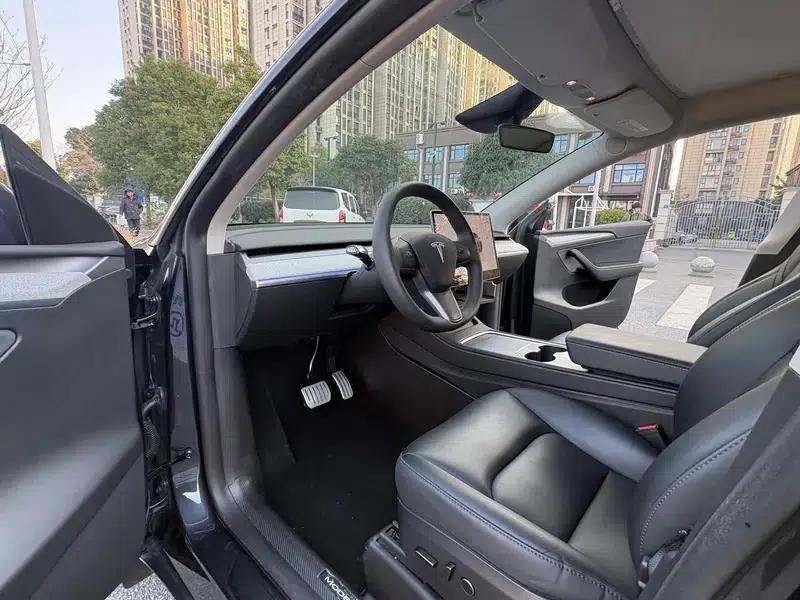 Model Y 2024 Rear-Wheel Drive — миниатюра 9