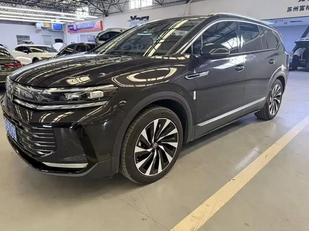 2026 Range Rover 450TSI AWD Supreme 6-Seater — миниатюра 2