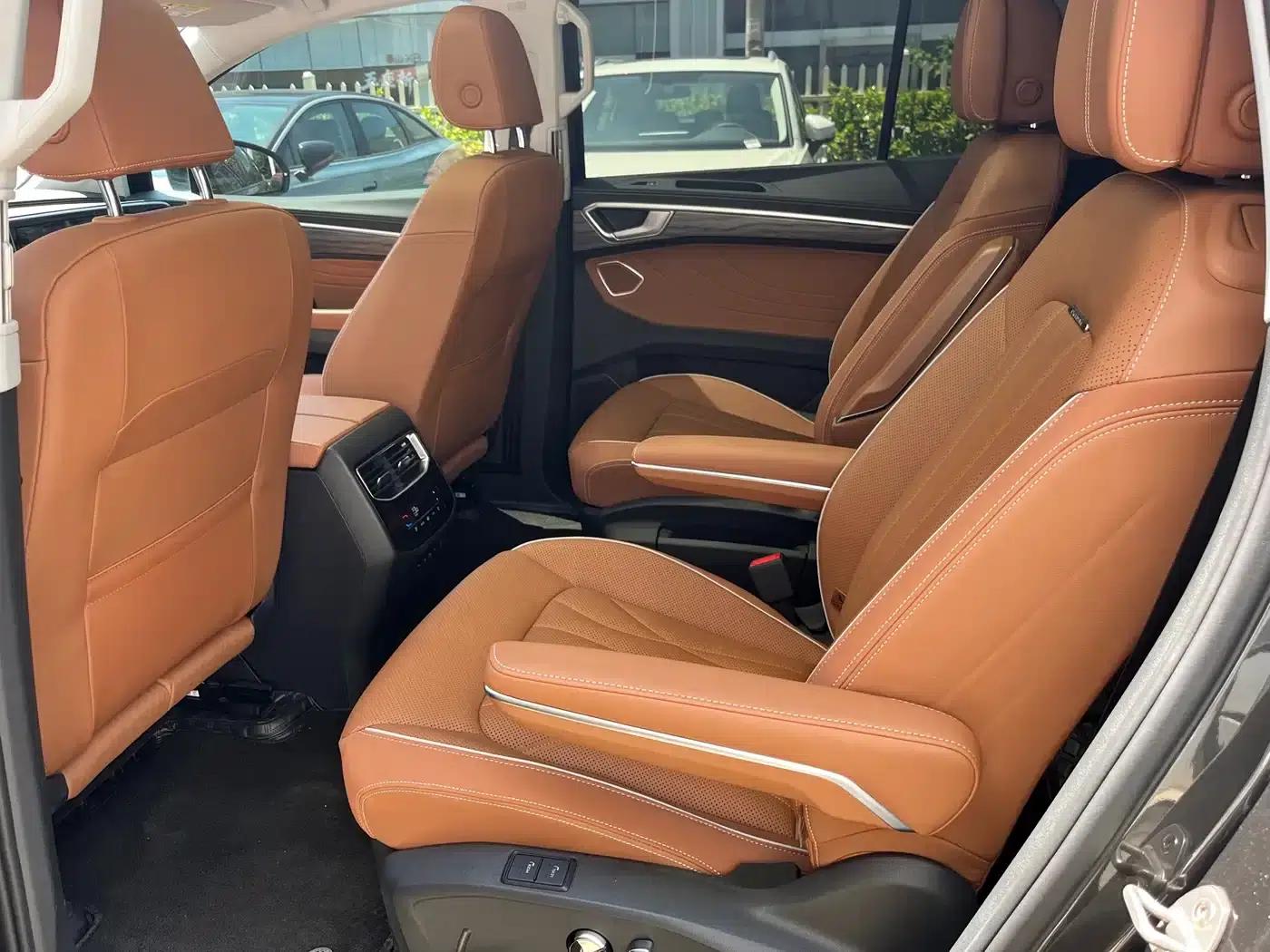 2026 Range Rover 450TSI AWD Supreme 6-Seater — миниатюра 4