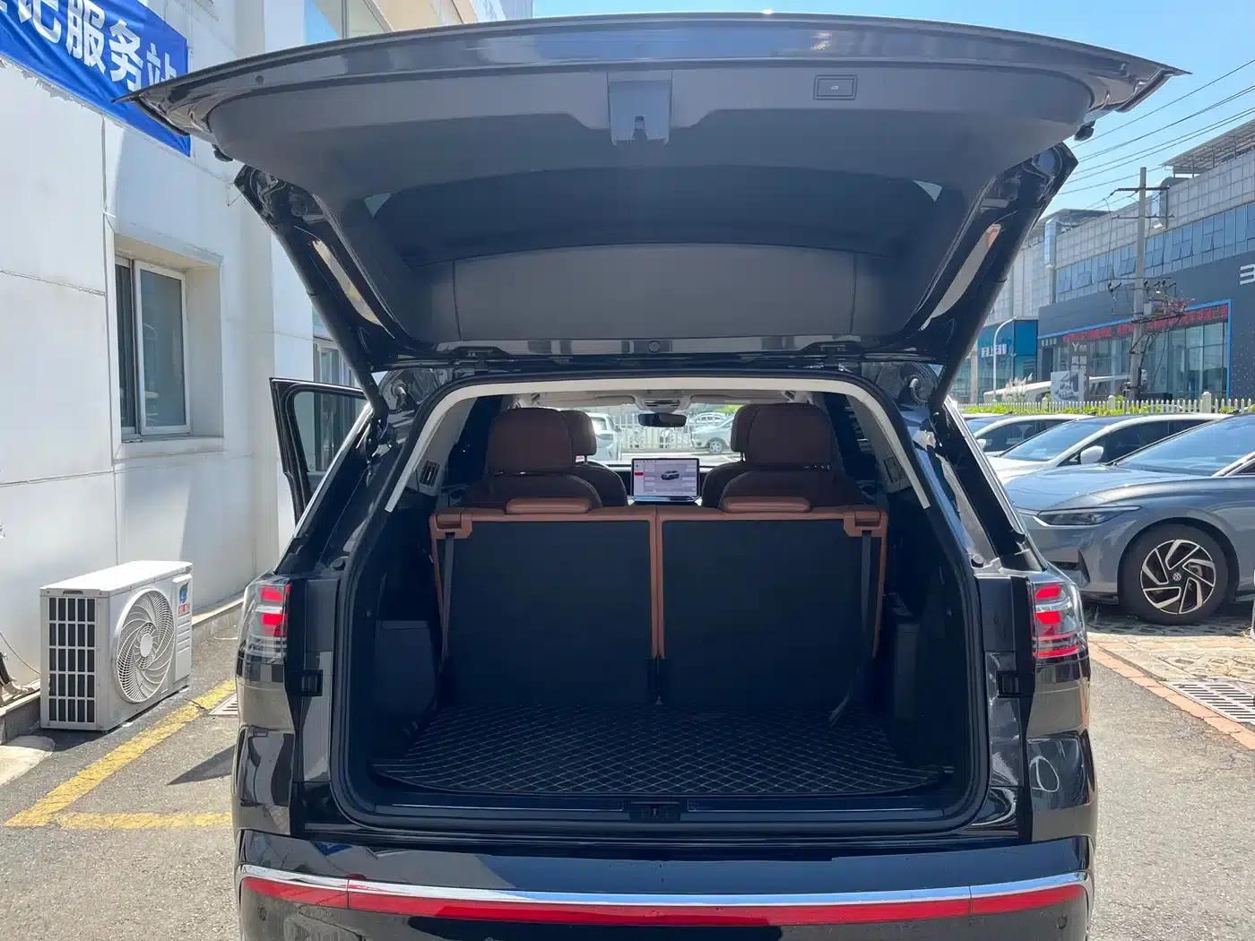 2026 Range Rover 450TSI AWD Supreme 6-Seater — миниатюра 8