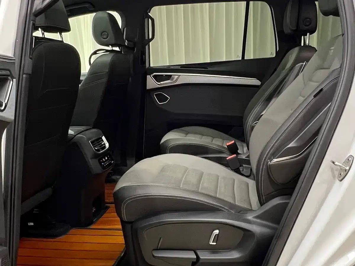 2021 Range Rover 380TSI AWD R-Line — миниатюра 11