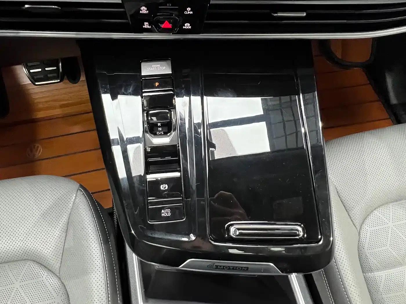 2021 Range Rover 380TSI AWD R-Line — миниатюра 16