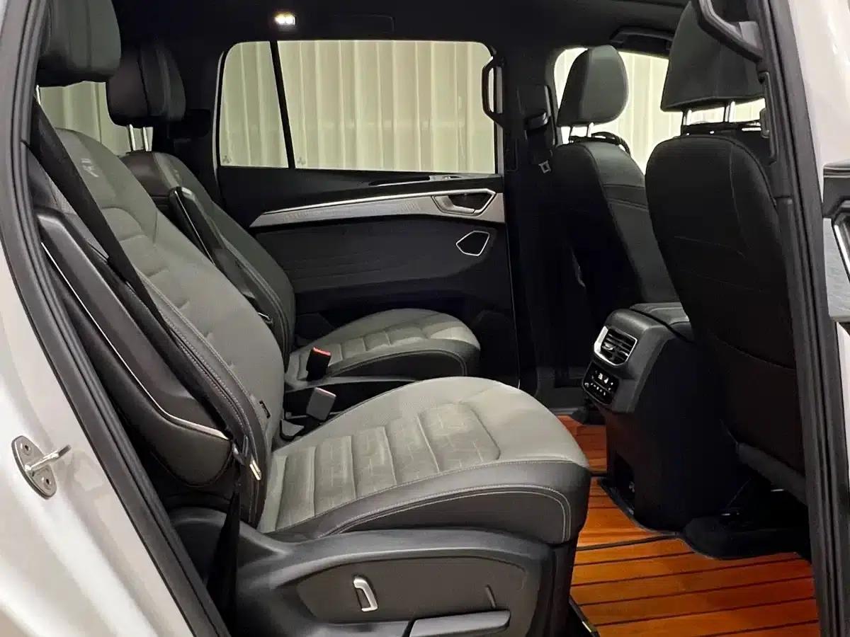 2021 Range Rover 380TSI AWD R-Line — миниатюра 19