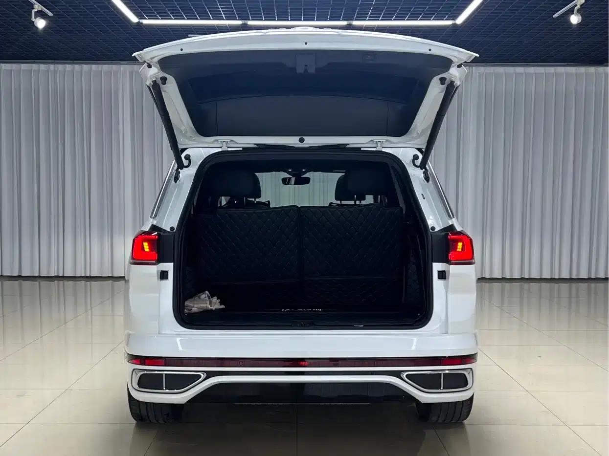 2021 Range Rover 380TSI AWD R-Line — миниатюра 6