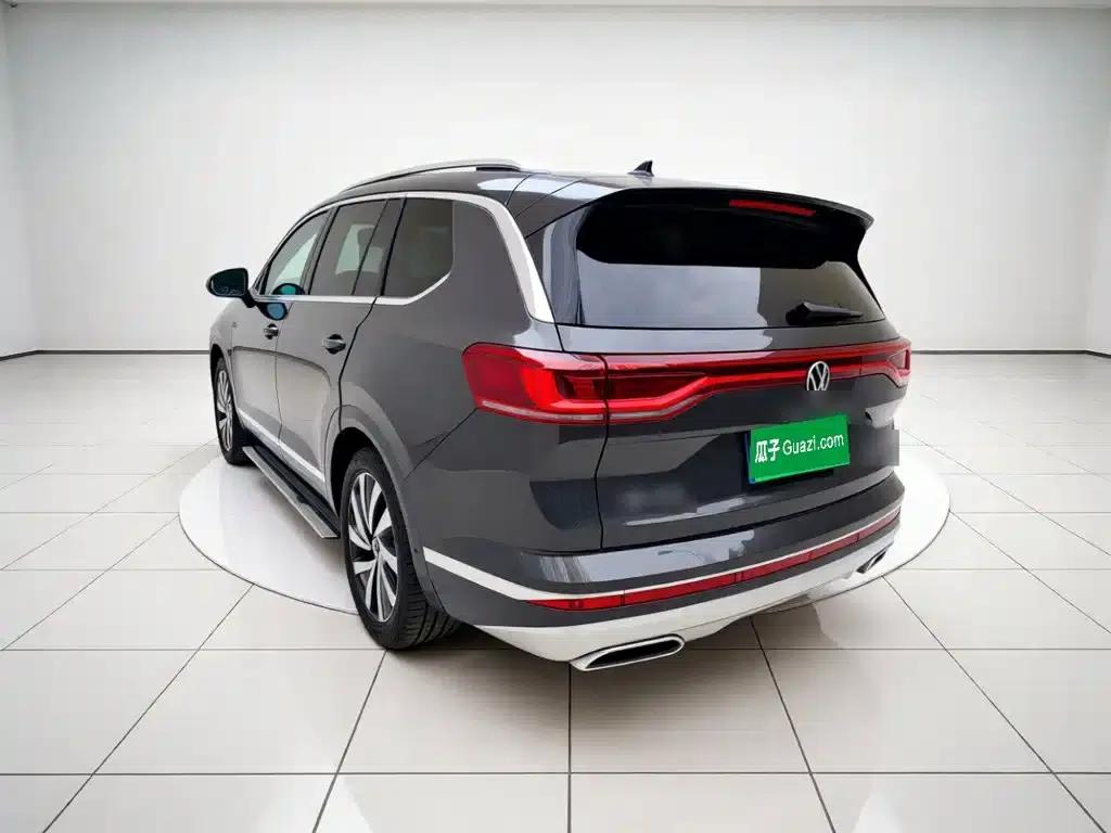 2021 Range Rover 380TSI AWD Luxury Pro — миниатюра 4