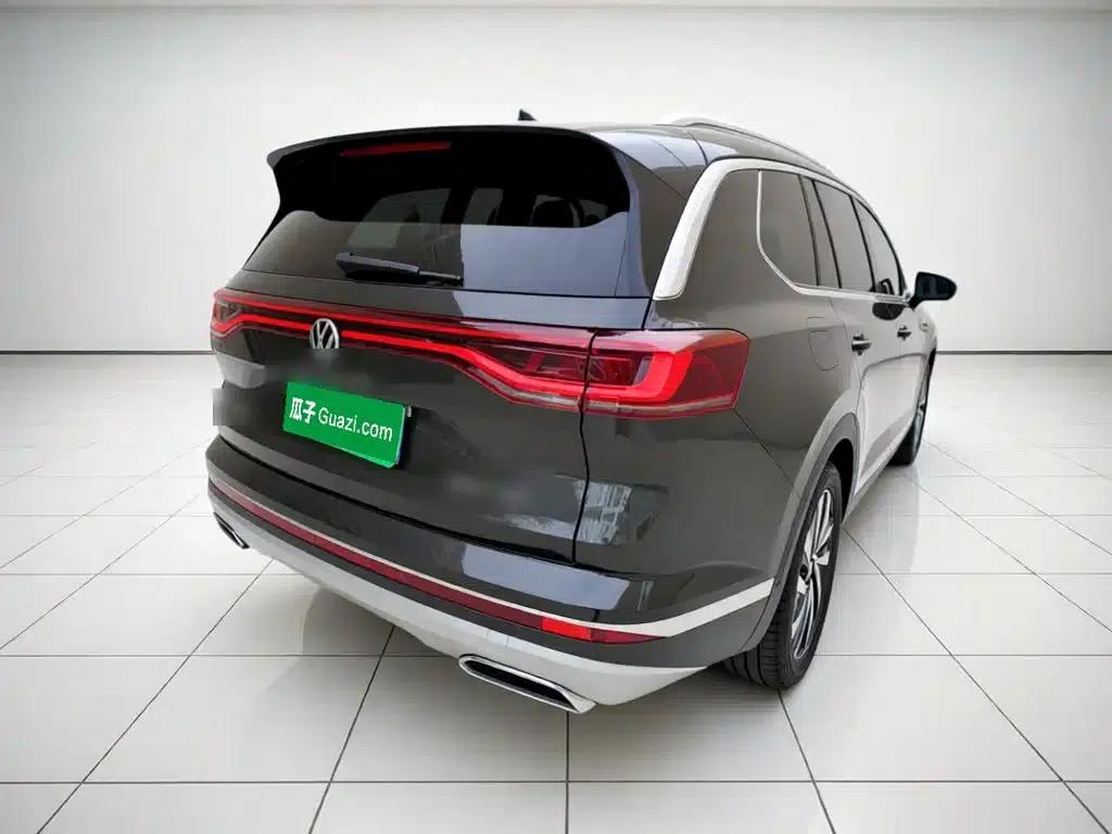 2021 Range Rover 380TSI AWD Luxury Pro — миниатюра 6
