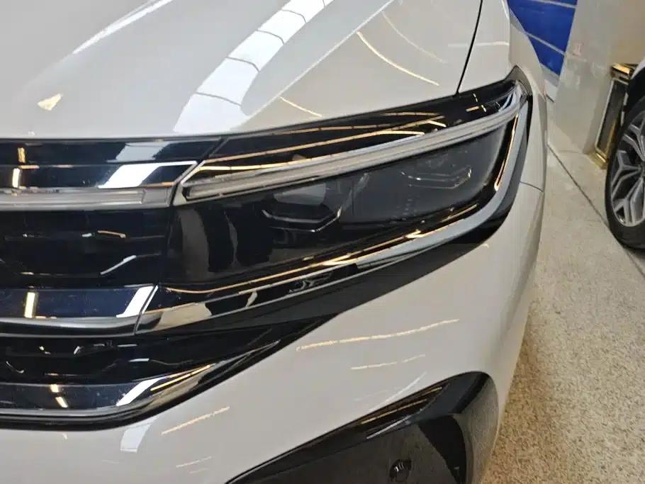 2021 Range Rover 380TSI AWD R-Line — миниатюра 5