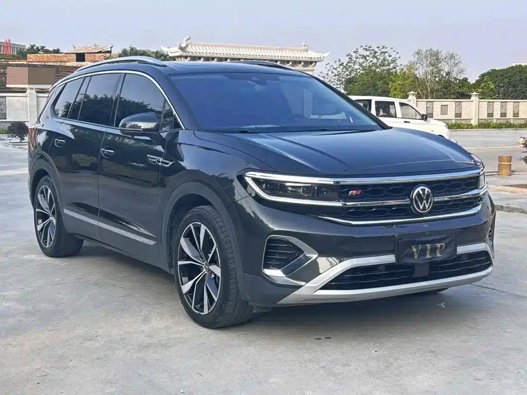 2024 Range Rover 530TSI AWD Flagship Pro 7-Seater — миниатюра 3
