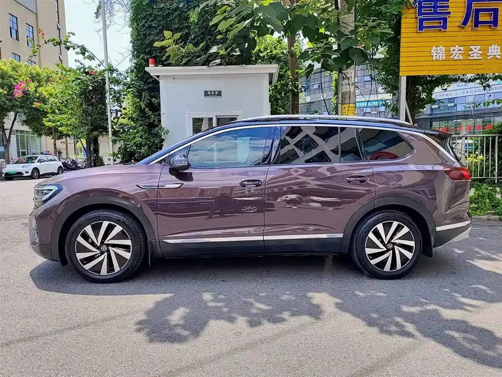 2022 Range Rover 380TSI 4WD Luxury Pro 7-Seater — миниатюра 3