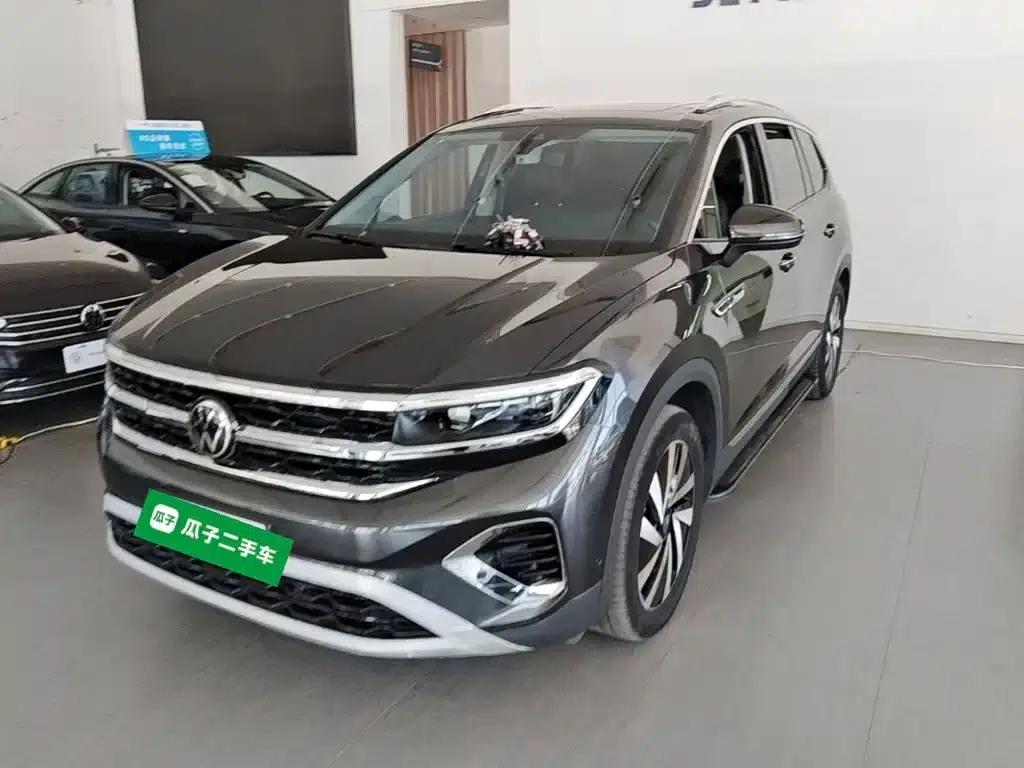 2021 Range Rover 380TSI AWD Luxury Pro — миниатюра 2