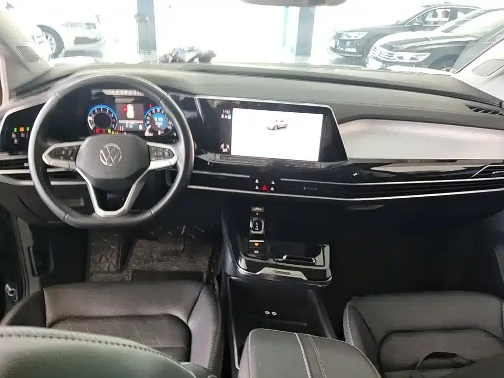 2021 Range Rover 380TSI AWD Luxury Pro — миниатюра 6