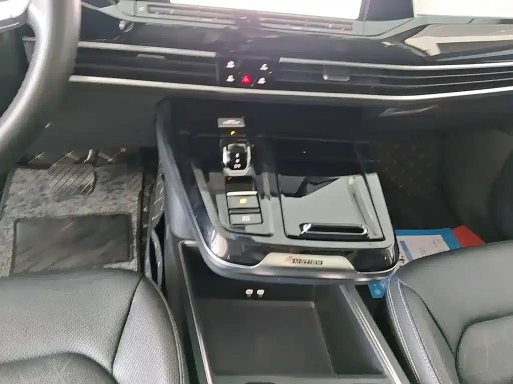 2021 Range Rover 380TSI AWD Luxury Pro — миниатюра 10