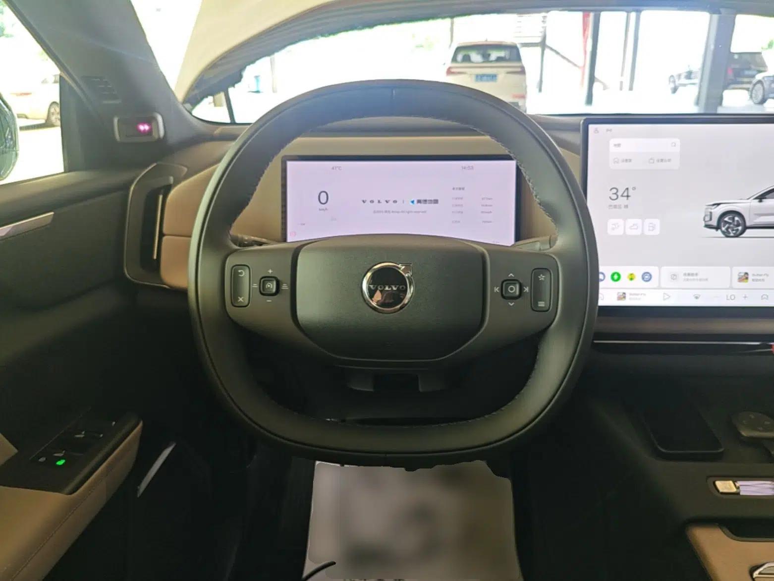 Volvo XC70 Plug-in Hybrid 2026 Model Four-Wheel Drive Long-Range Core — миниатюра 18