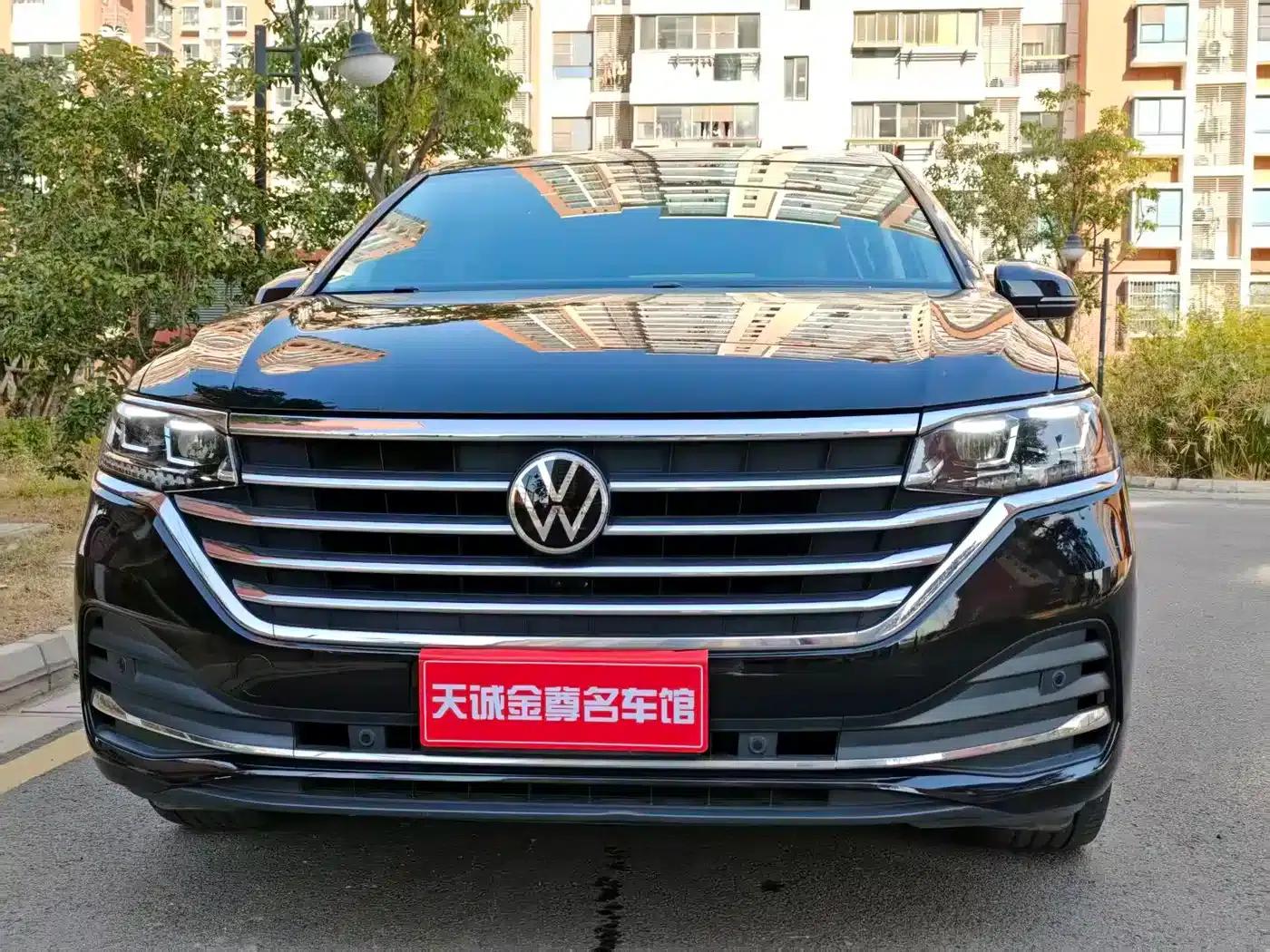 Viloran 2023 330TSI Luxury Edition — миниатюра 2