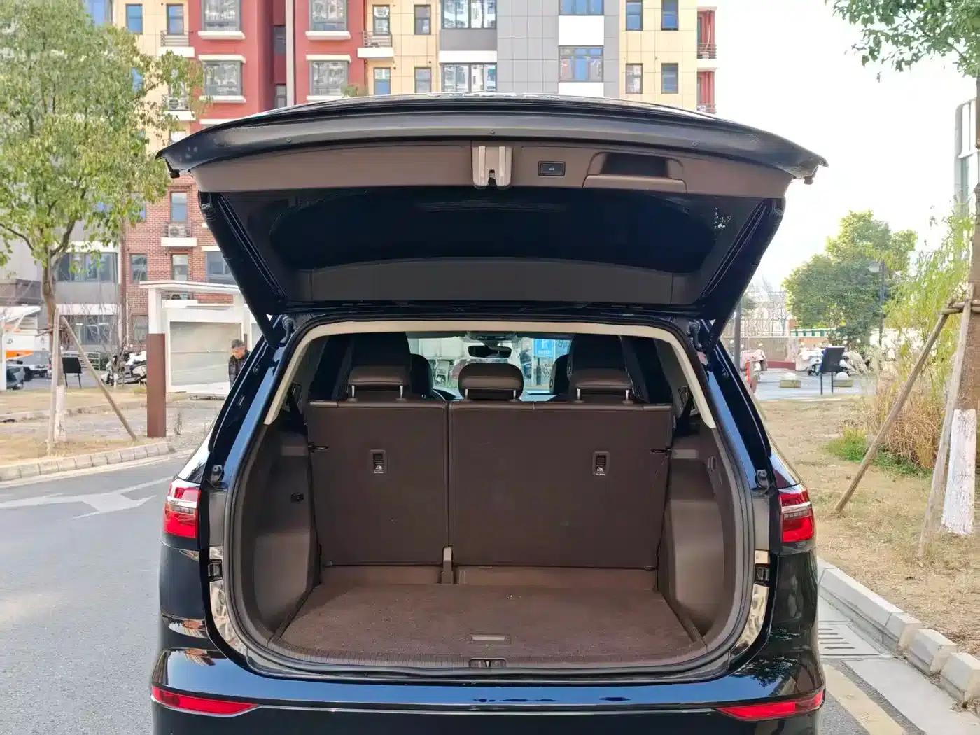 Viloran 2023 330TSI Luxury Edition — миниатюра 20