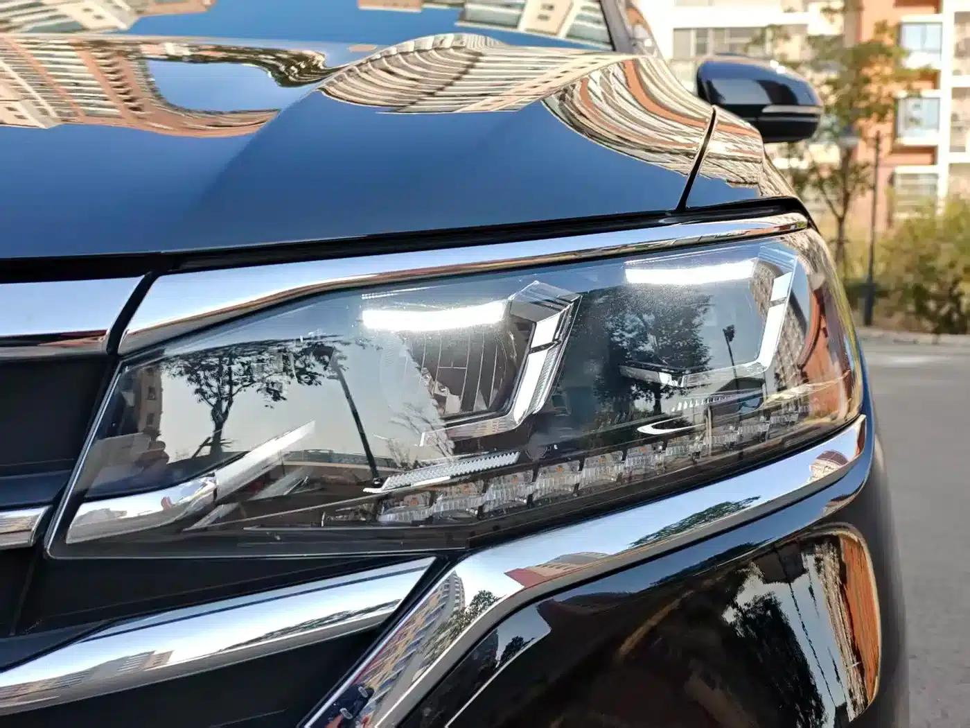 Viloran 2023 330TSI Luxury Edition — миниатюра 4