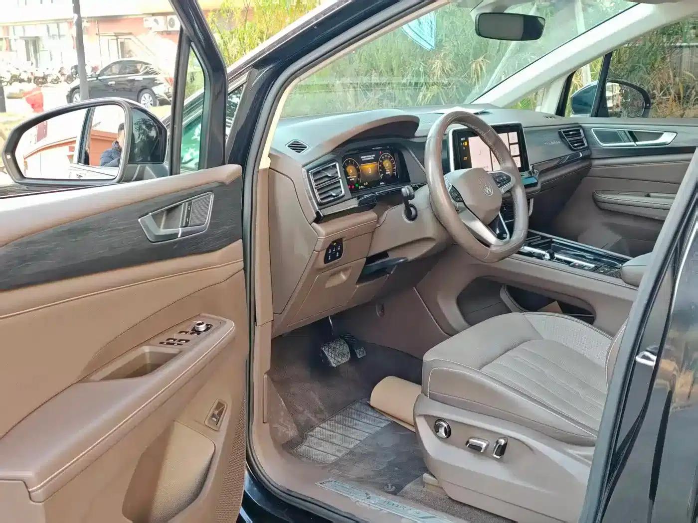 Viloran 2023 330TSI Luxury Edition — миниатюра 5