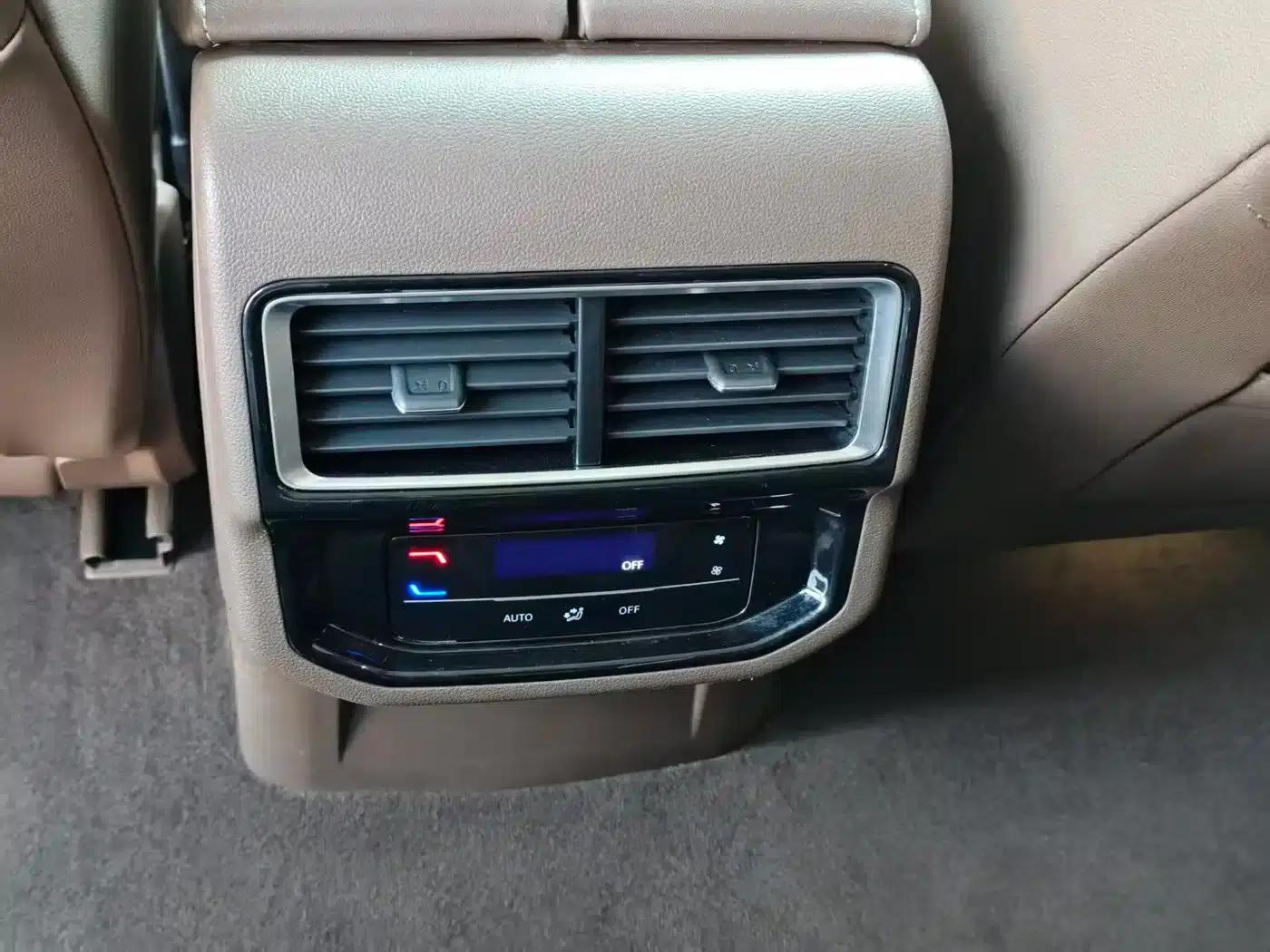 Viloran 2023 330TSI Luxury Edition — миниатюра 9