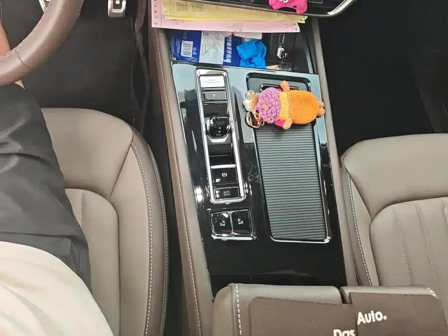 Viloran 2024 330TSI Luxury Edition — миниатюра 16