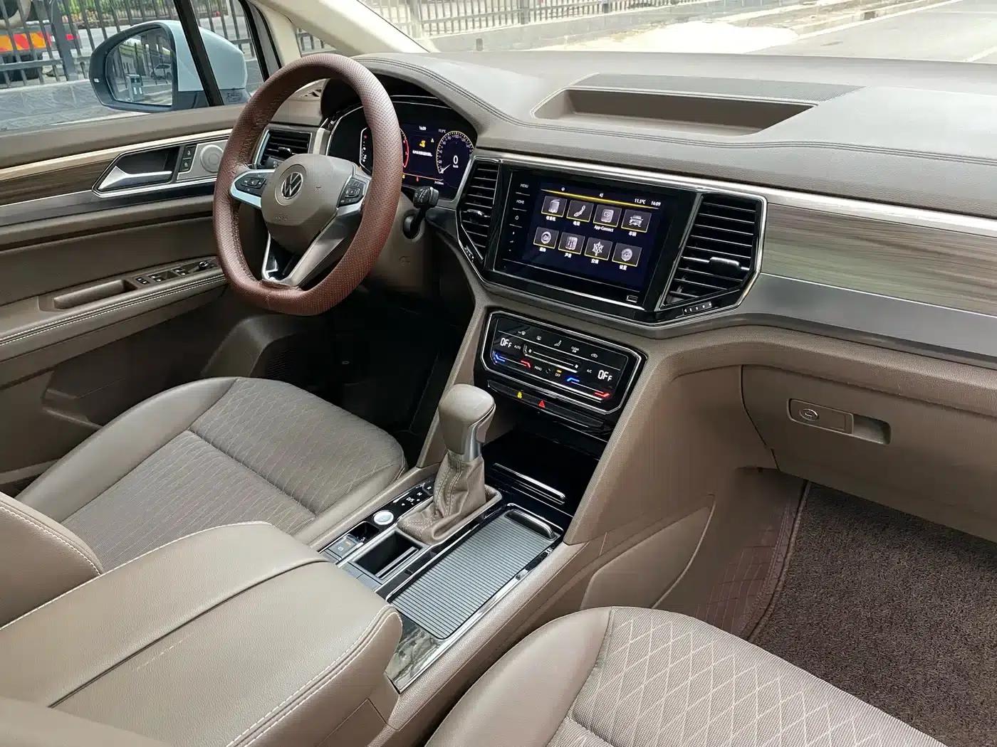 Viloran 2022 330TSI Business Edition — миниатюра 20
