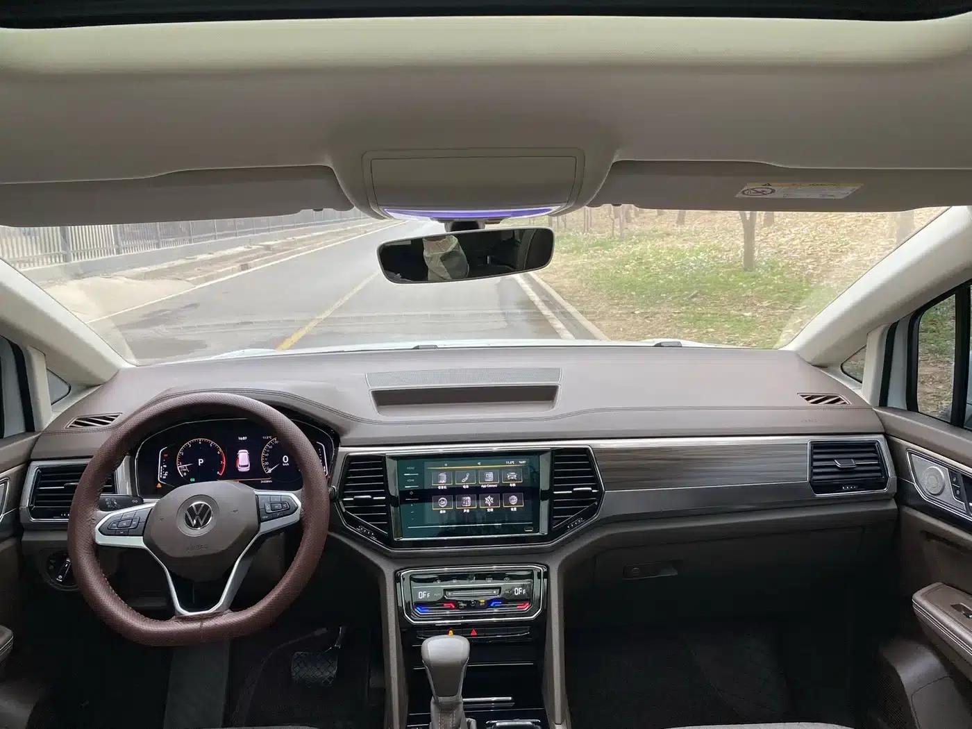 Viloran 2022 330TSI Business Edition — миниатюра 6