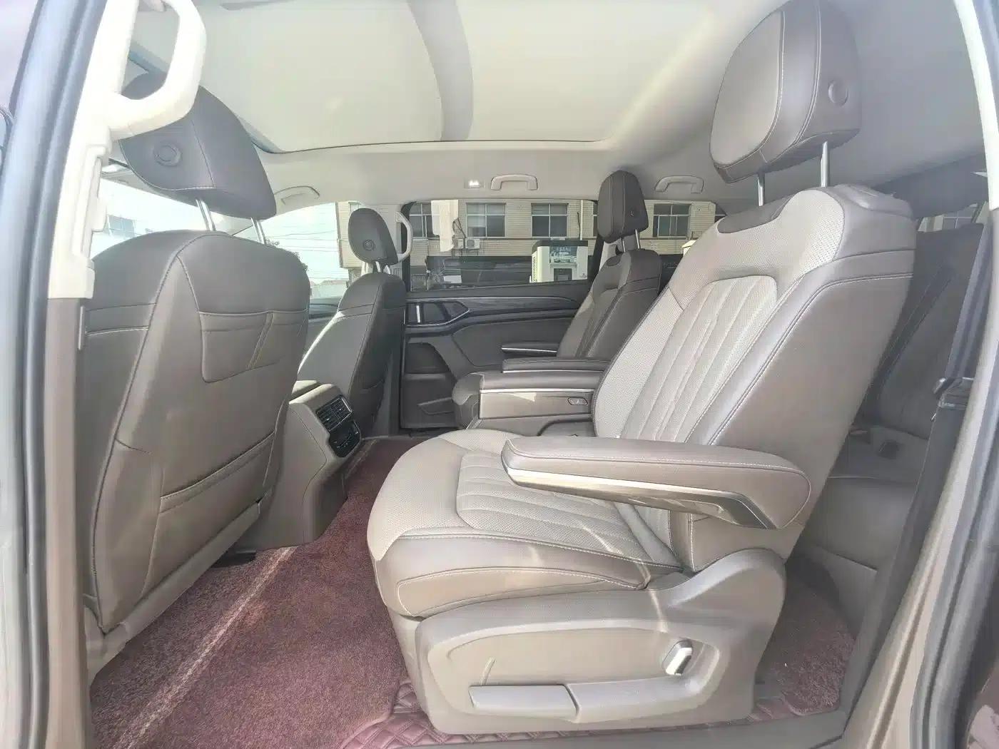 Viloran 2023 380TSI Premium Edition — миниатюра 8