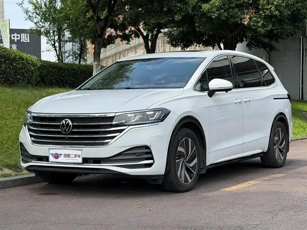 Viloran 2022 380TSI Premium Edition — миниатюра 1