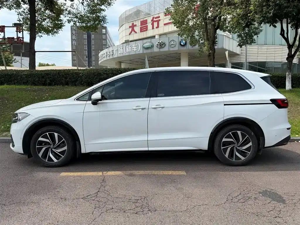 Viloran 2022 380TSI Premium Edition — миниатюра 3