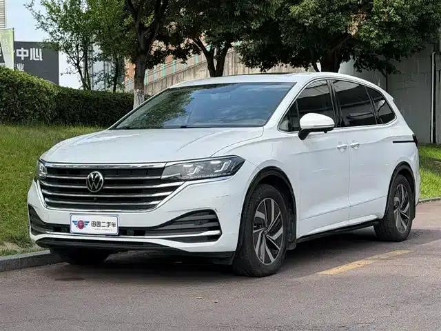 Viloran 2022 380TSI Premium Edition