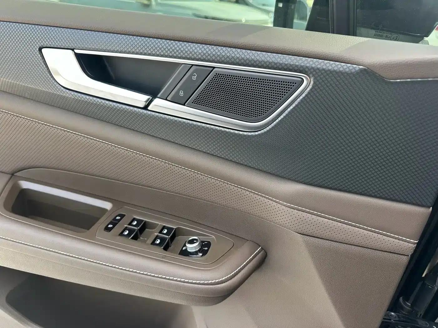 Viloran 2023 330TSI Business Edition — миниатюра 25