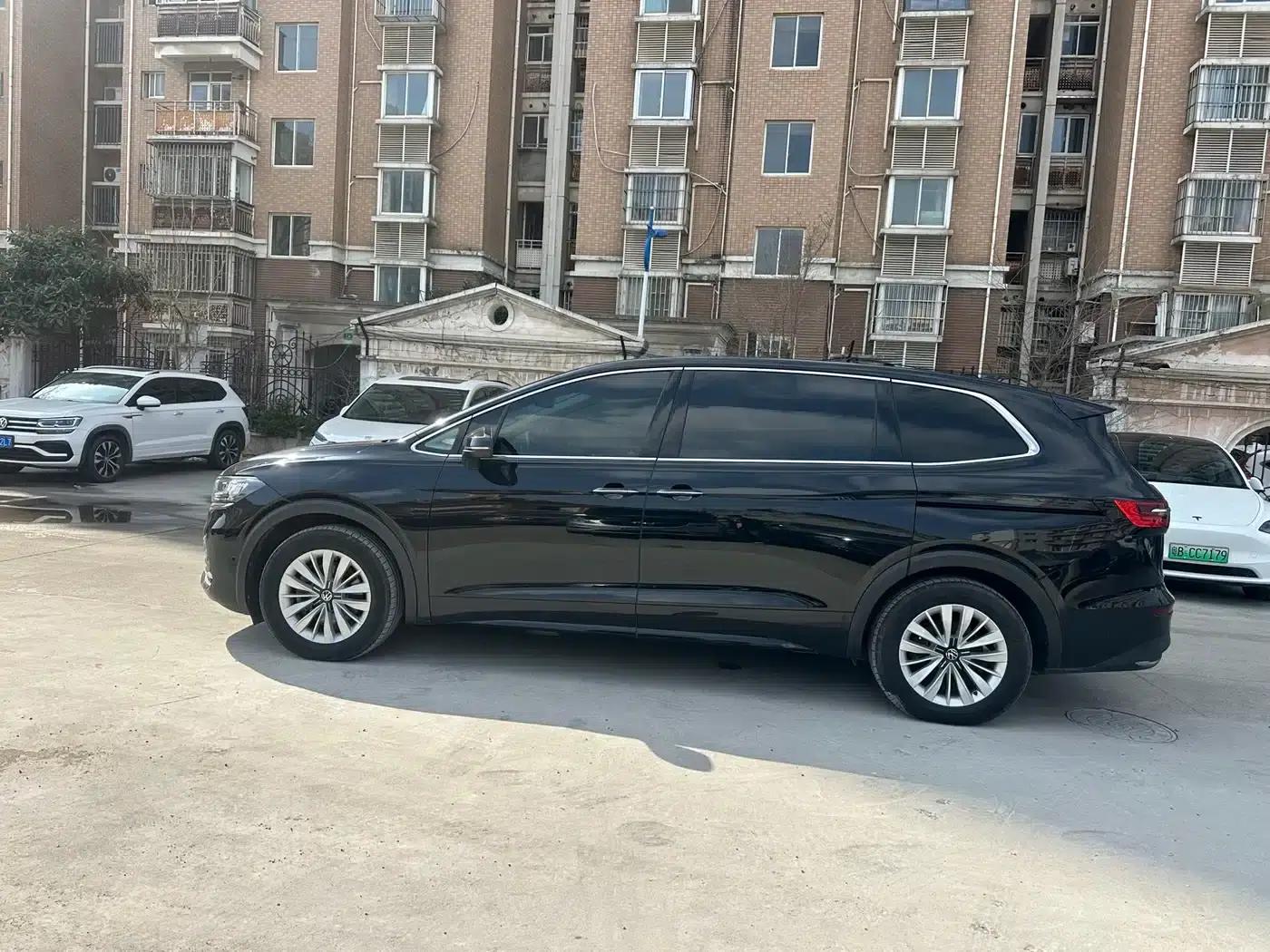 Viloran 2023 330TSI Business Edition — миниатюра 4