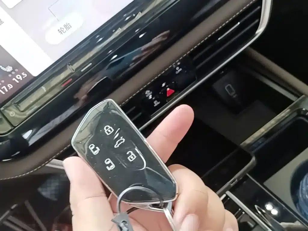Viloran 2024 330TSI Luxury Edition — миниатюра 9