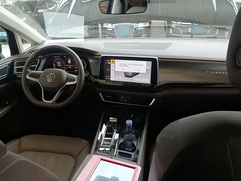 Viloran 2024 330TSI Luxury Edition — миниатюра 10