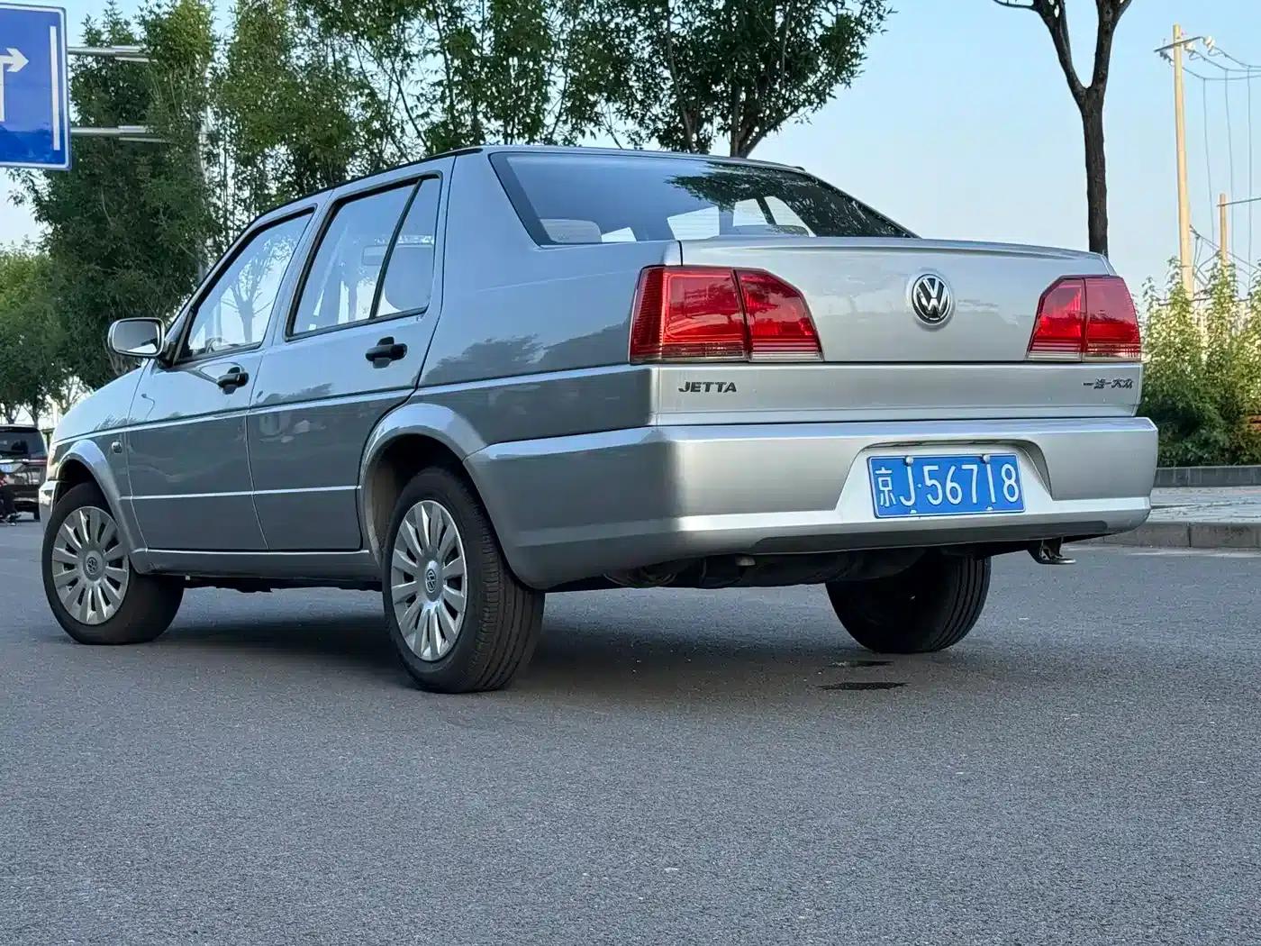 Jetta 2010 1.6L Partner — миниатюра 11