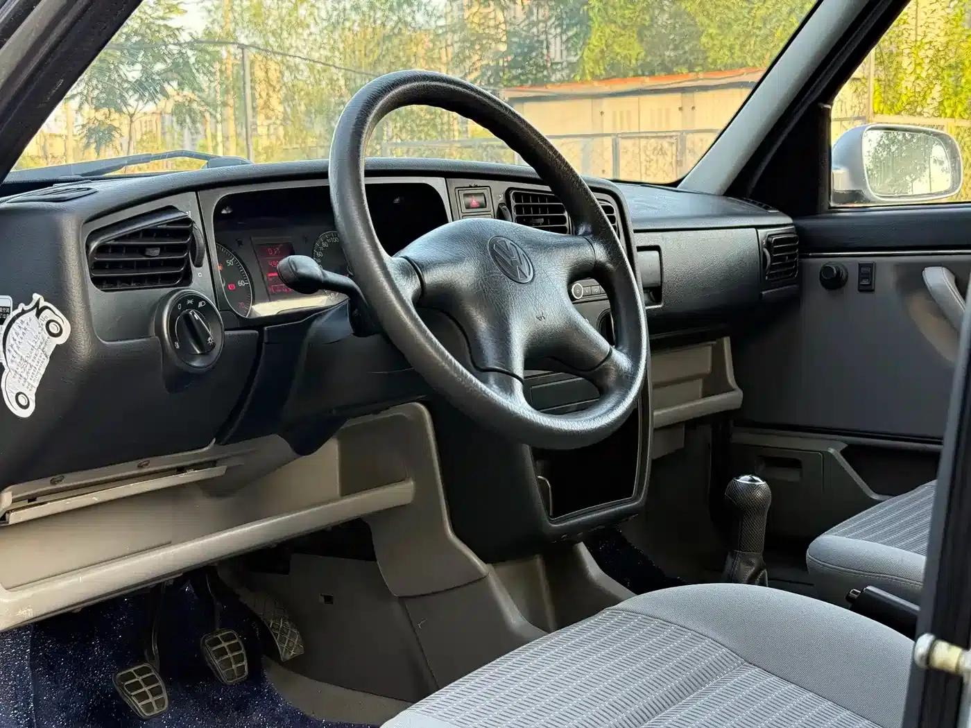 Jetta 2010 1.6L Partner — миниатюра 5