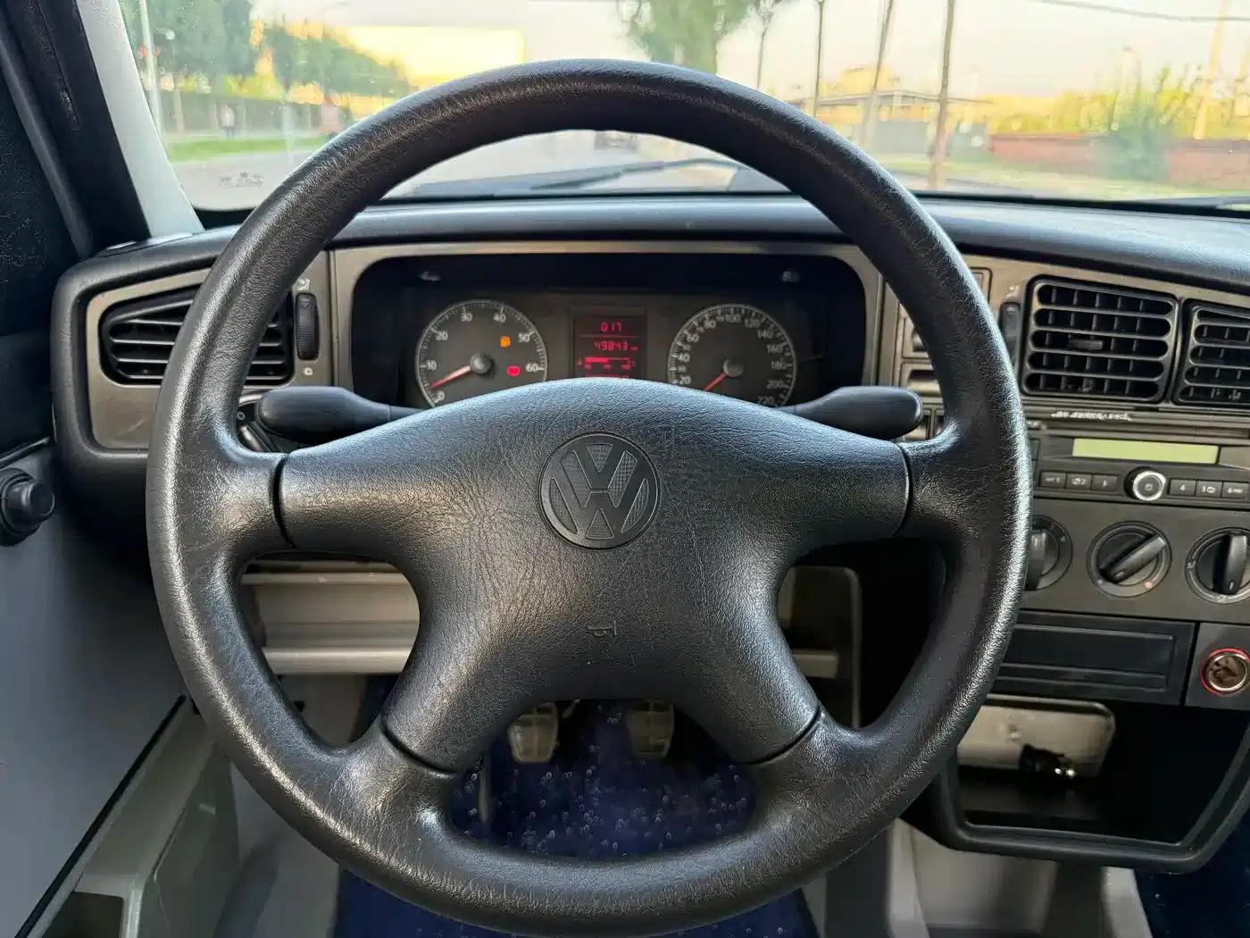 Jetta 2010 1.6L Partner — миниатюра 6