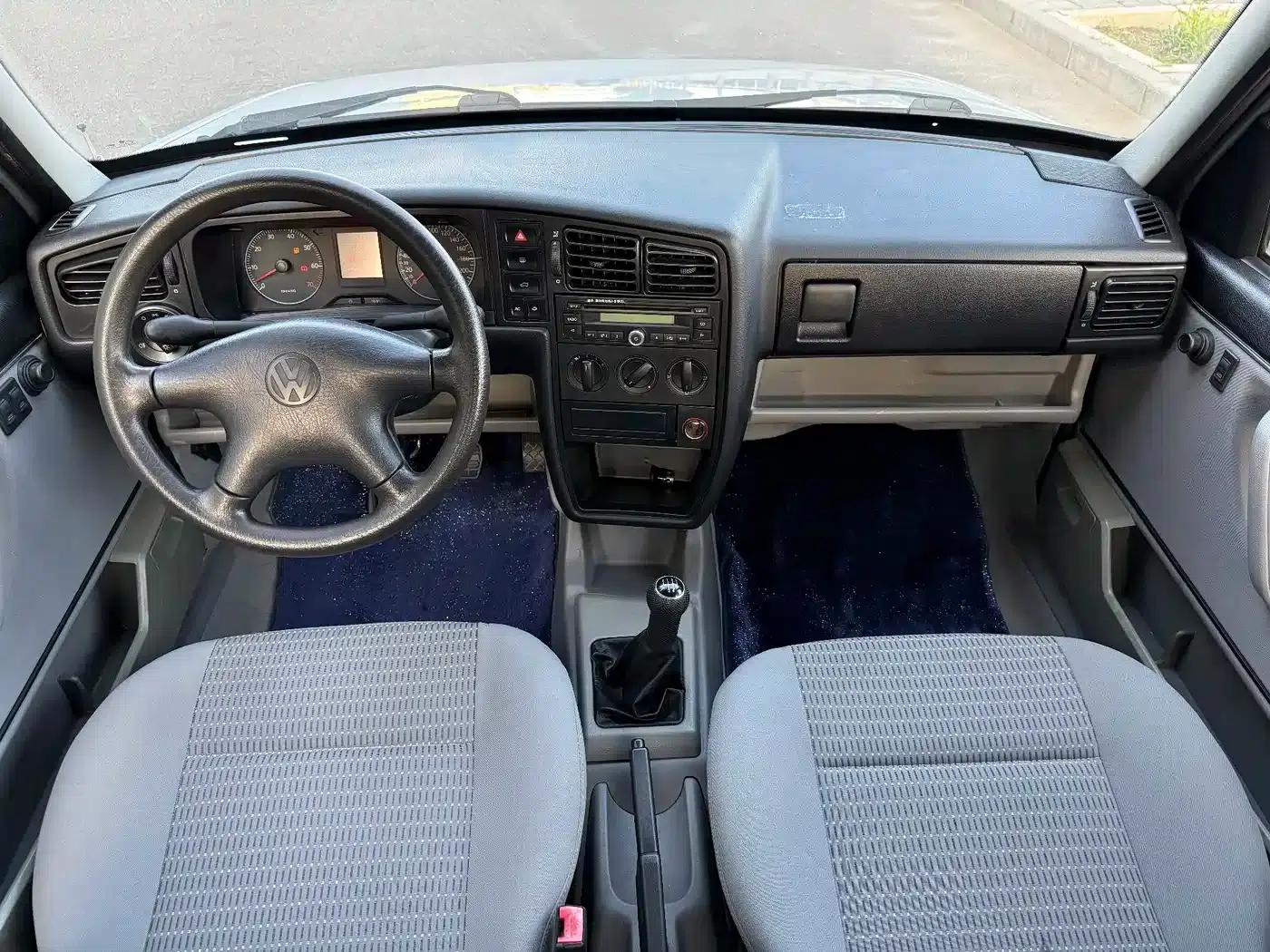 Jetta 2010 1.6L Partner — миниатюра 9